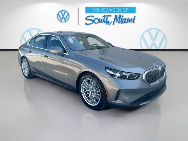 2024 BMW 5 Series 530i