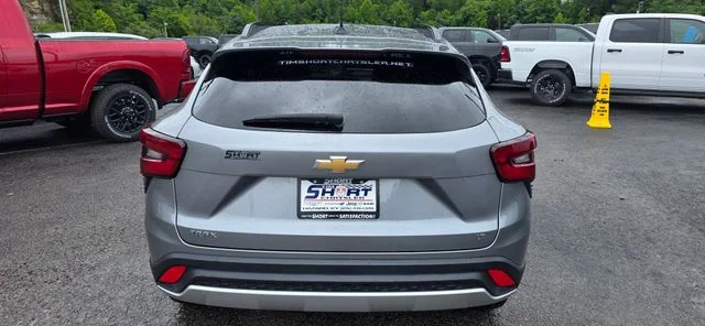 Used 2025 Gray Chevrolet LT image 7