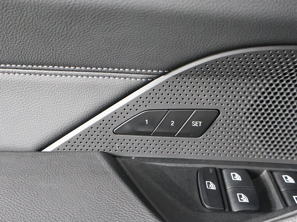 Used 2023 Gray BMW M50 image 40