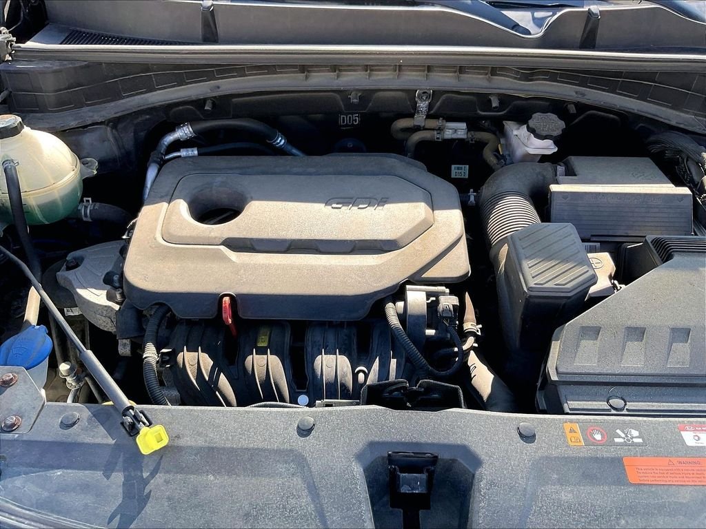Used 2019 Red Kia LX image 29