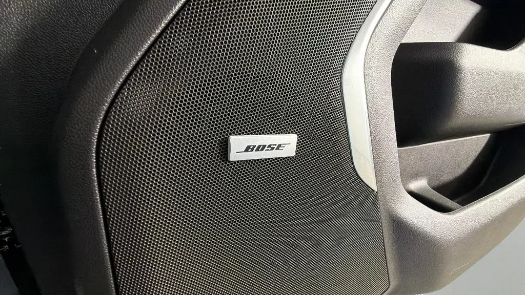 Used 2025 Black Chevrolet Premier image 38