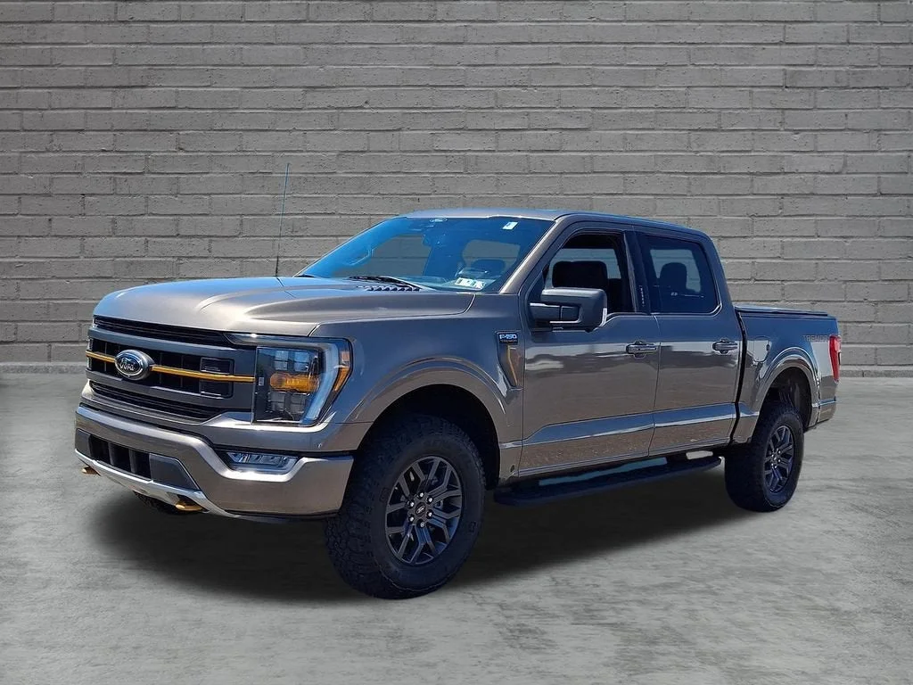 Used 2022  Ford XL image 34