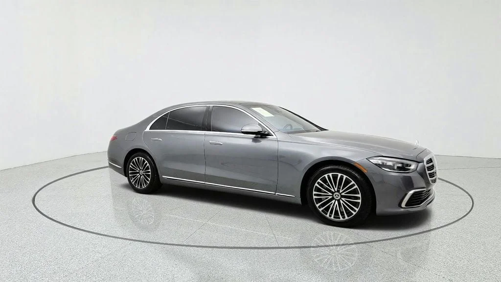 Used 2024 Selenite Grey Mercedes-Benz S 580 4MATIC® Sedan image 3