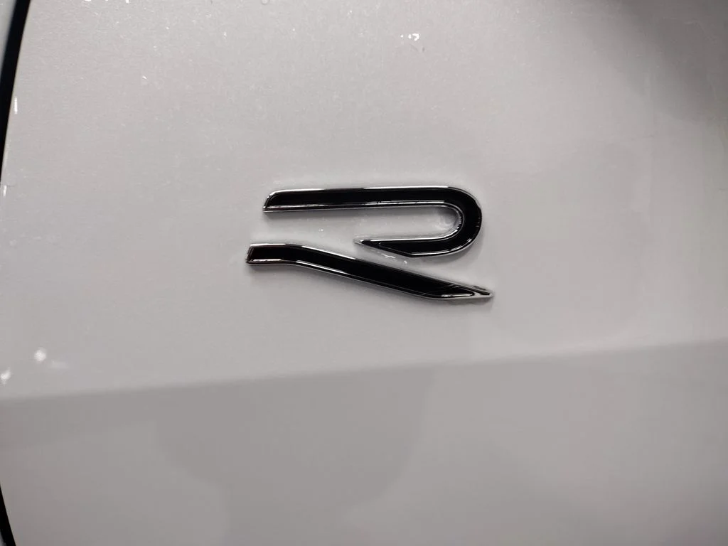 New 2026 White Volkswagen SE R-Line Black image 7
