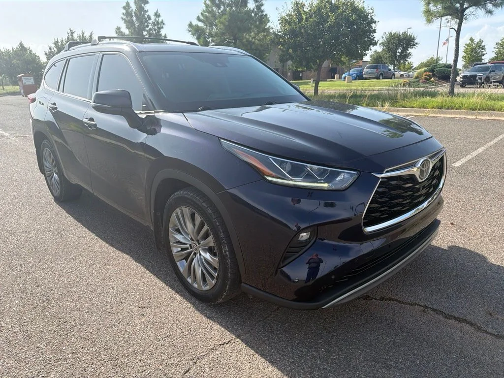 Used 2020 Blue Toyota Platinum image 8