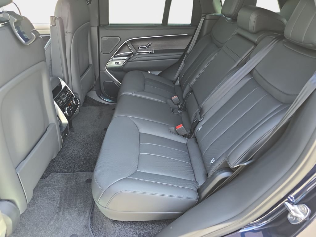 New 2026 Constellation Blue Ultra Metallic Gloss Land Rover SE image 16