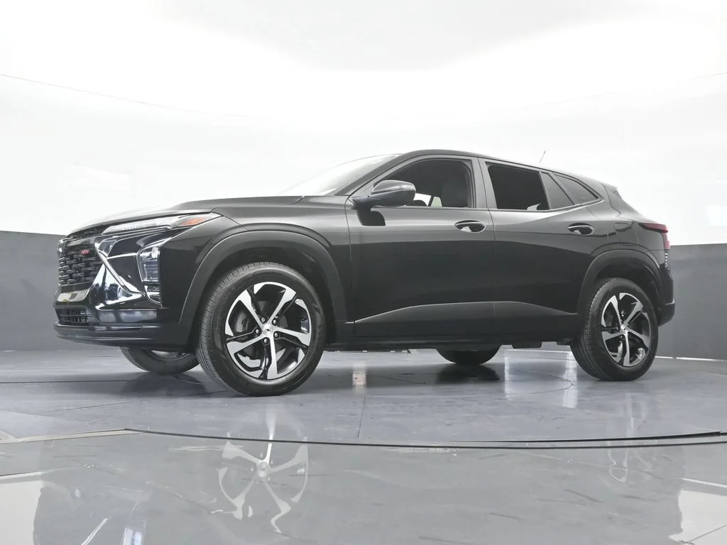 Used 2025 Mosaic Black Metallic Chevrolet 1RS image 51
