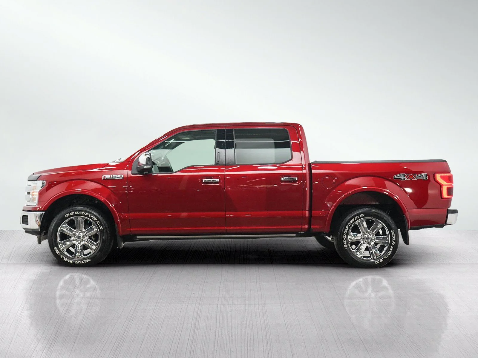 Used 2020 Ford F-150 Lariat with VIN 1FTEW1E4XLFC43967 for sale in Roseville, Minnesota
