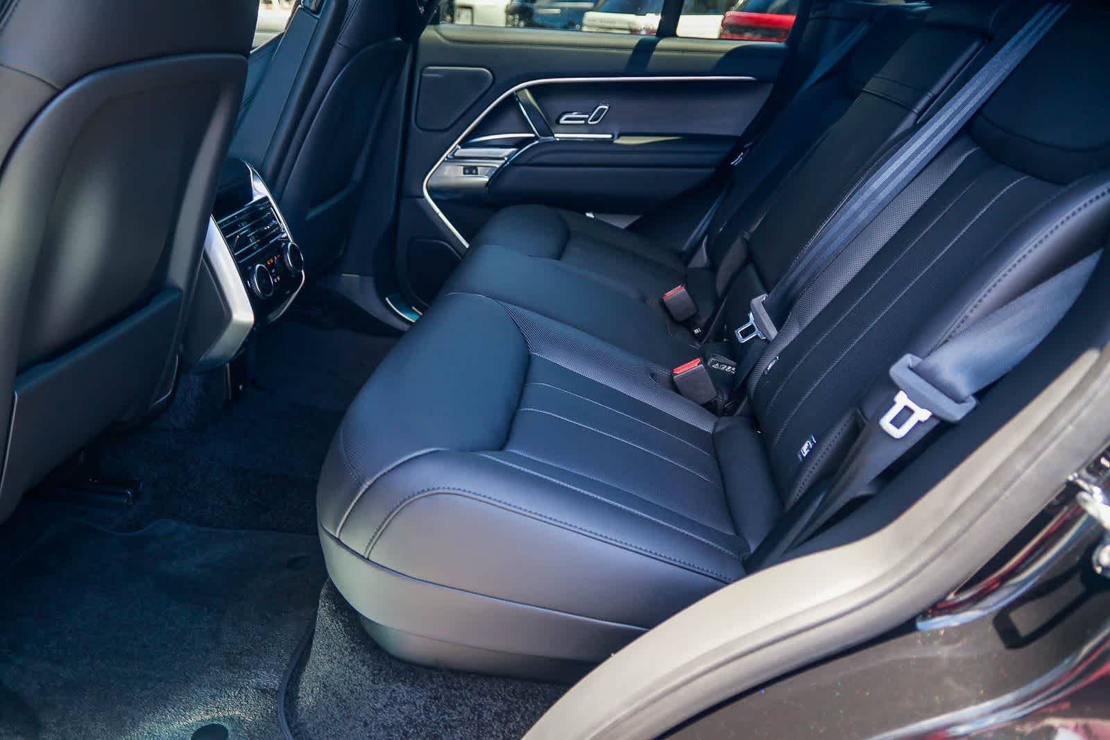 New 2026 Black Land Rover SE image 18