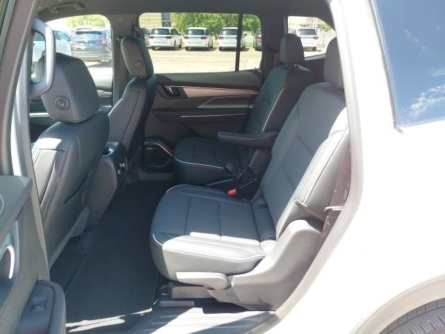 Used 2026 Summit White Buick Preferred image 27