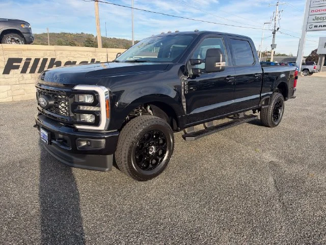 2027 Ford F-250 Super Duty XLT