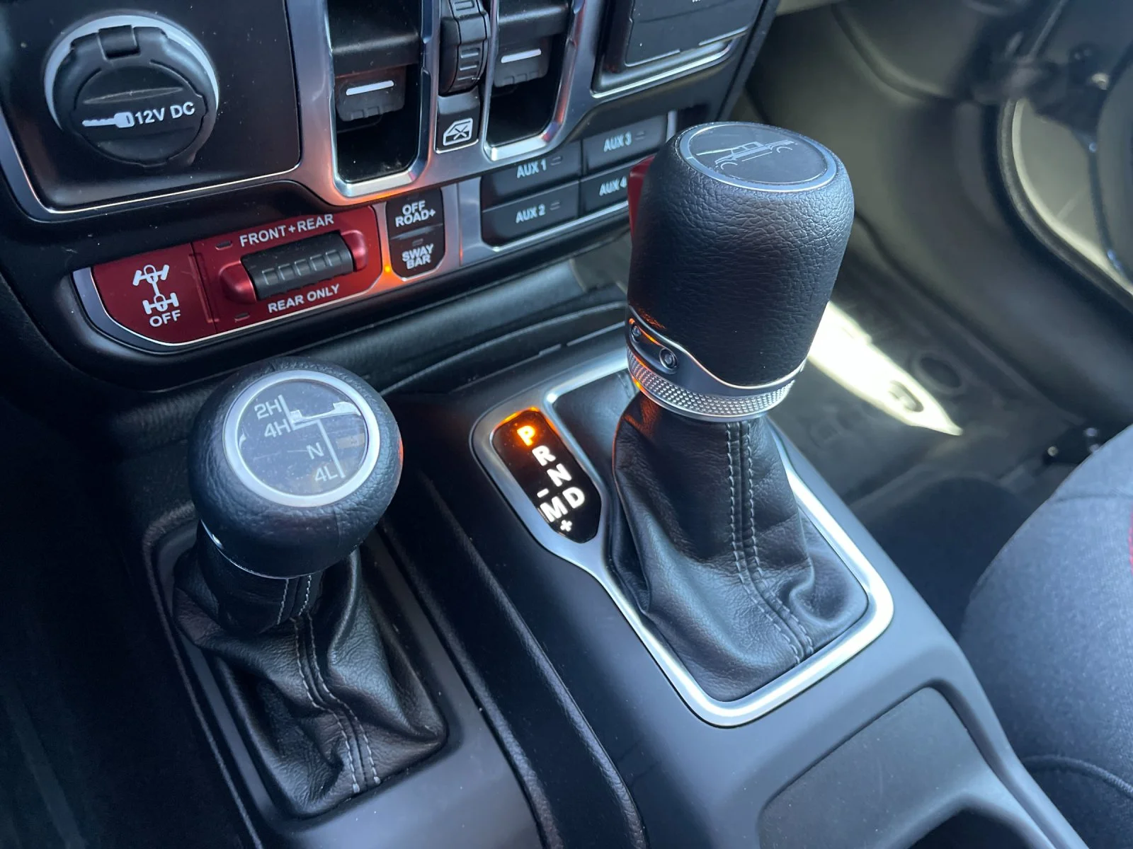Used 2025 Gray Jeep Rubicon image 22