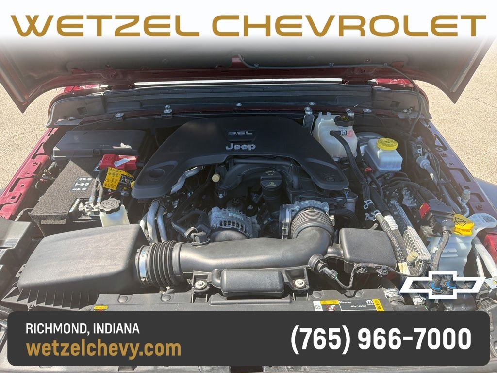 Used 2021 Red Jeep Sport S image 14