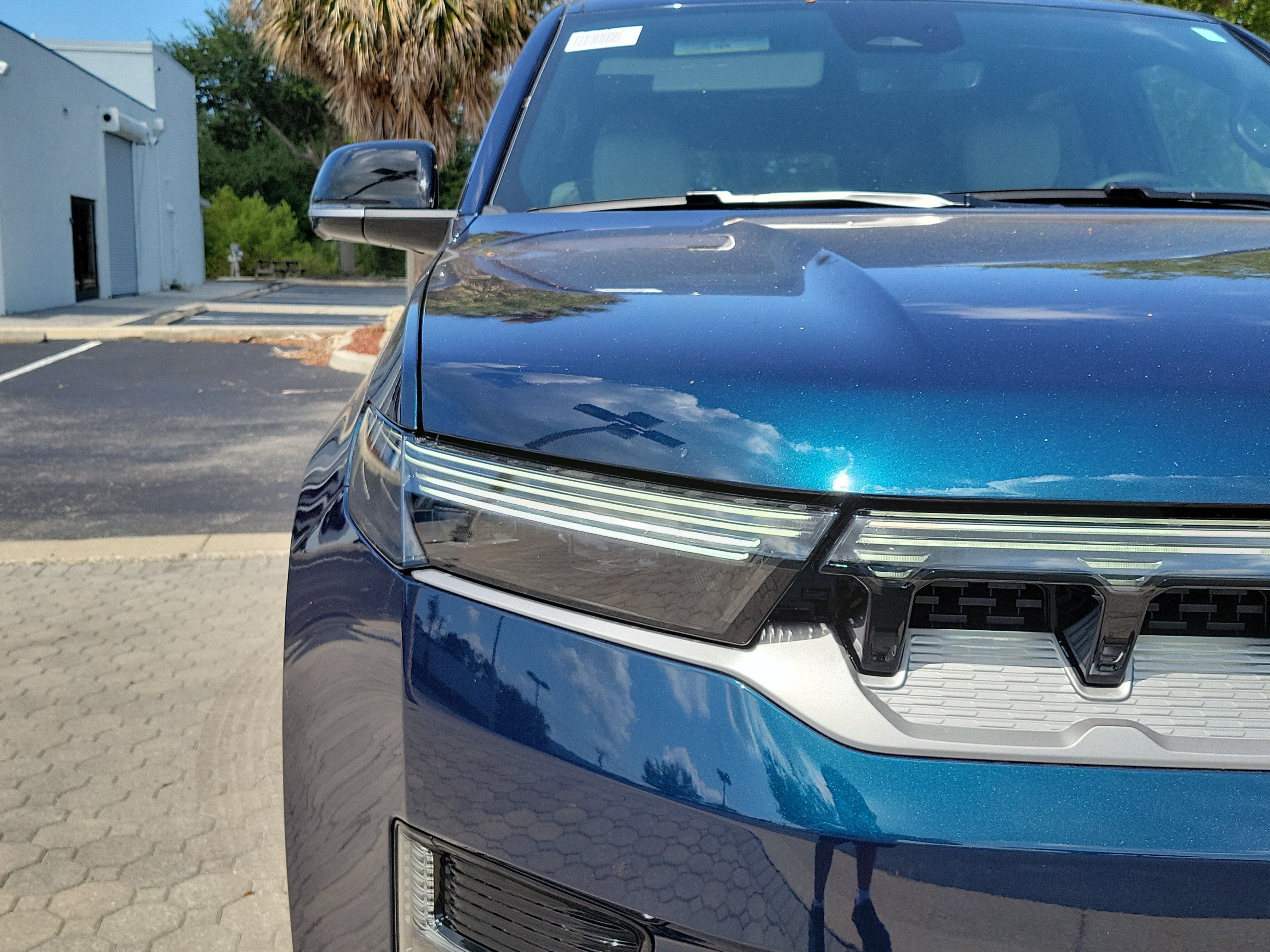 New 2026 Fathom Blue Pearl-Coat Exterior Paint (Late Availability) Jeep  image 7