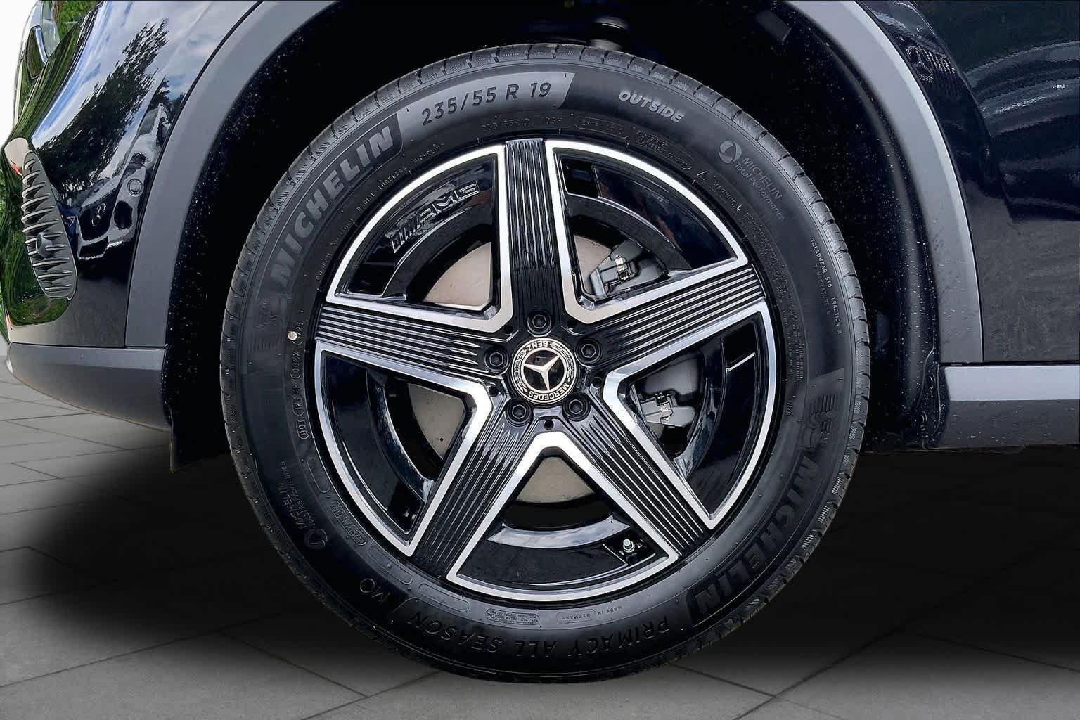 New 2027 Obsidian Black Metallic Mercedes-Benz GLC 300 image 15