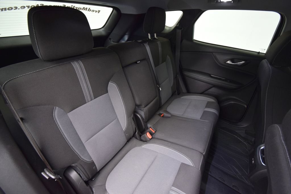 Used 2024 Radiant Red Tintcoat Chevrolet LT image 20