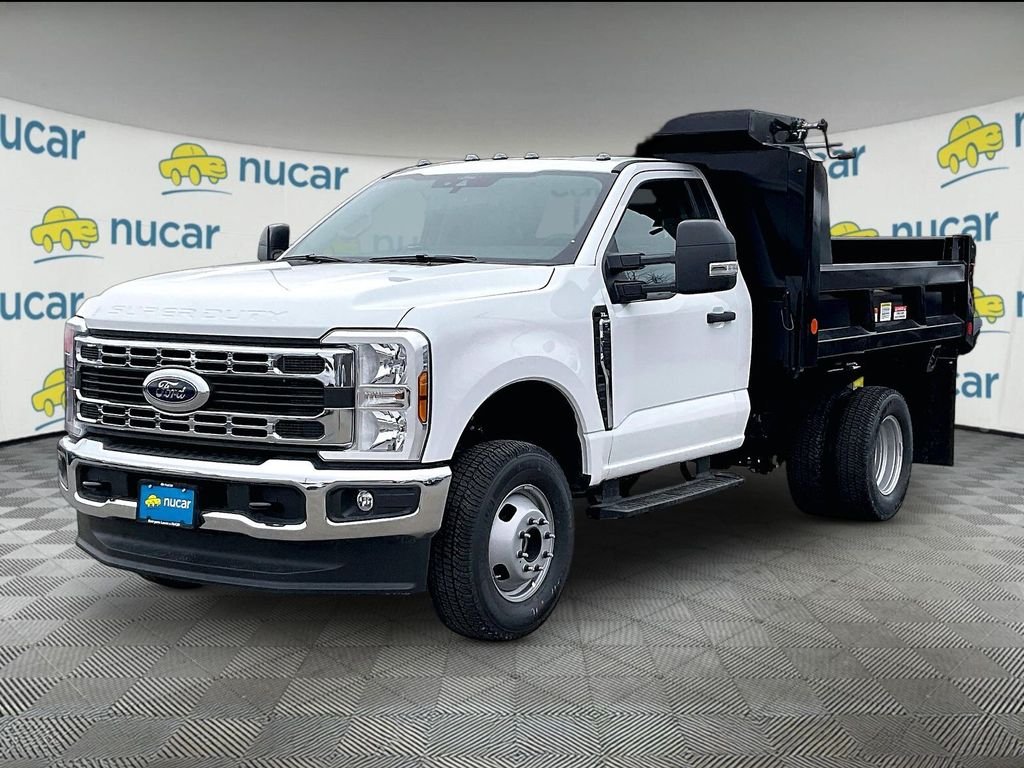 New 2026 Oxford White Ford XL image 3