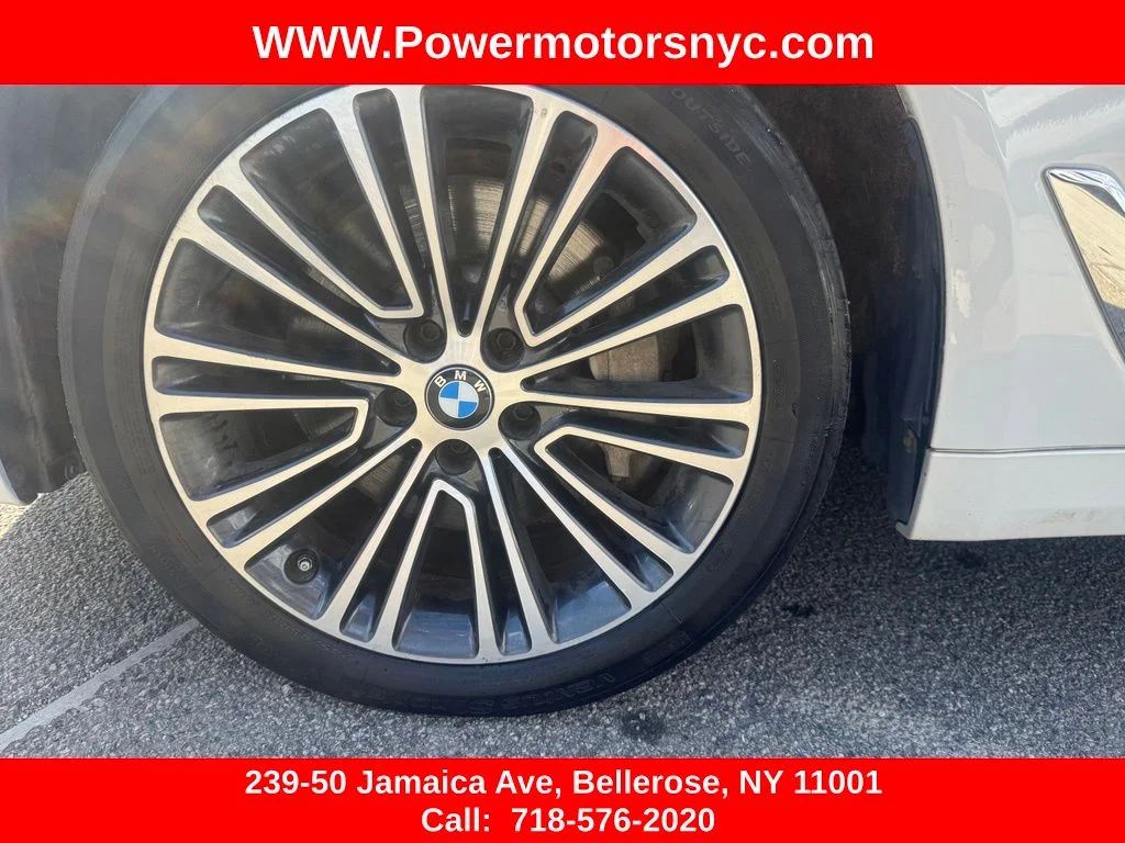 Used 2020 White BMW 530i xDrive image 16