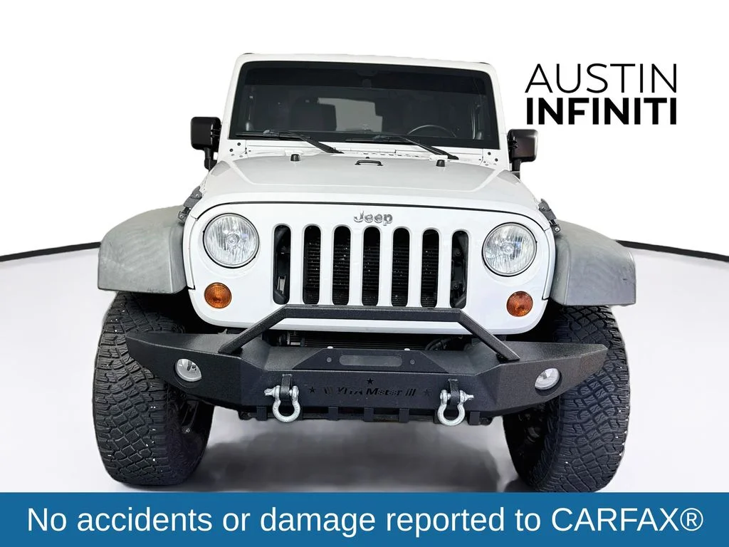 Used 2012 White Jeep Rubicon image 2