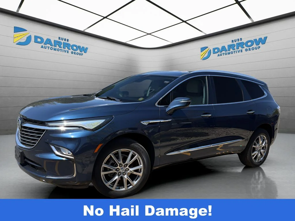 2023 Buick Enclave Essence AWD's photo