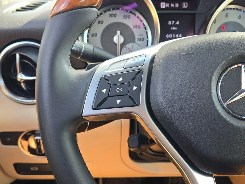 Used 2012 Blue Mercedes-Benz SLK 250 image 24