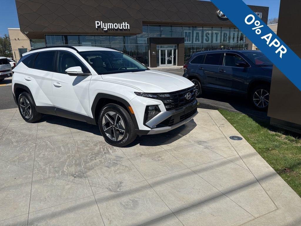 New 2026 White Hyundai SEL FWD image 1