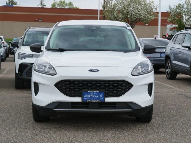 Used 2022 Ford Escape SE with VIN 1FMCU9G62NUB38781 for sale in Inver Grove Heights, Minnesota