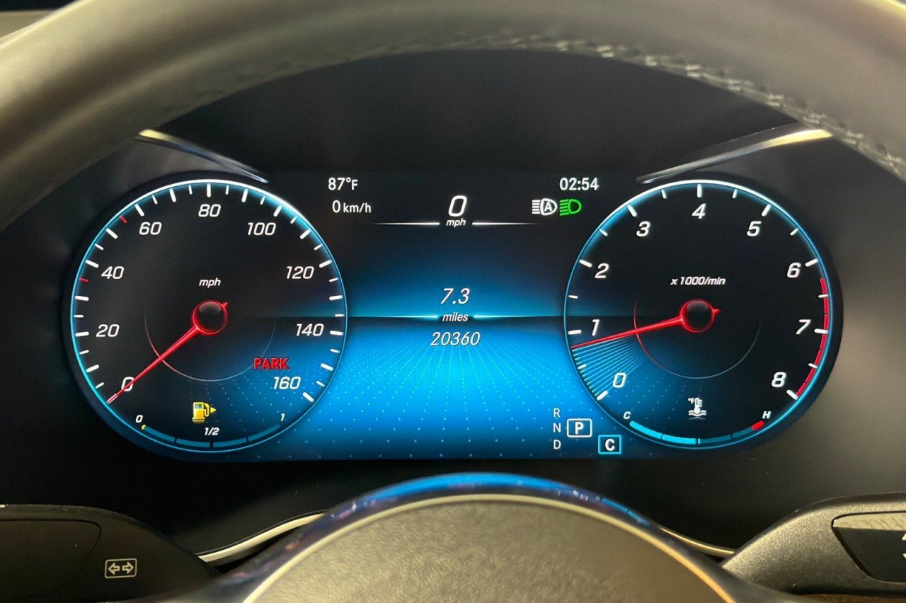 Certified Used 2022 Black Mercedes-Benz GLC 300 image 22