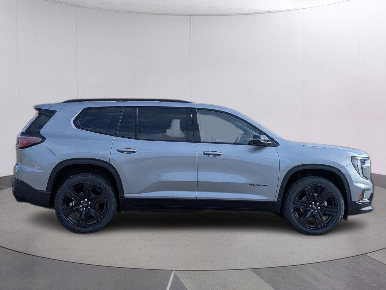 New 2026 Sterling Metallic GMC Elevation image 6