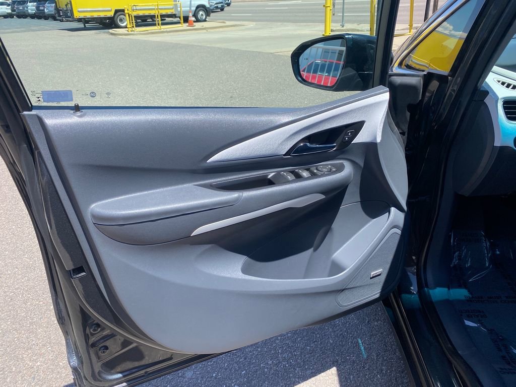 Used 2018 (Includes (TUS) Black grille.) Chevrolet Premier image 10