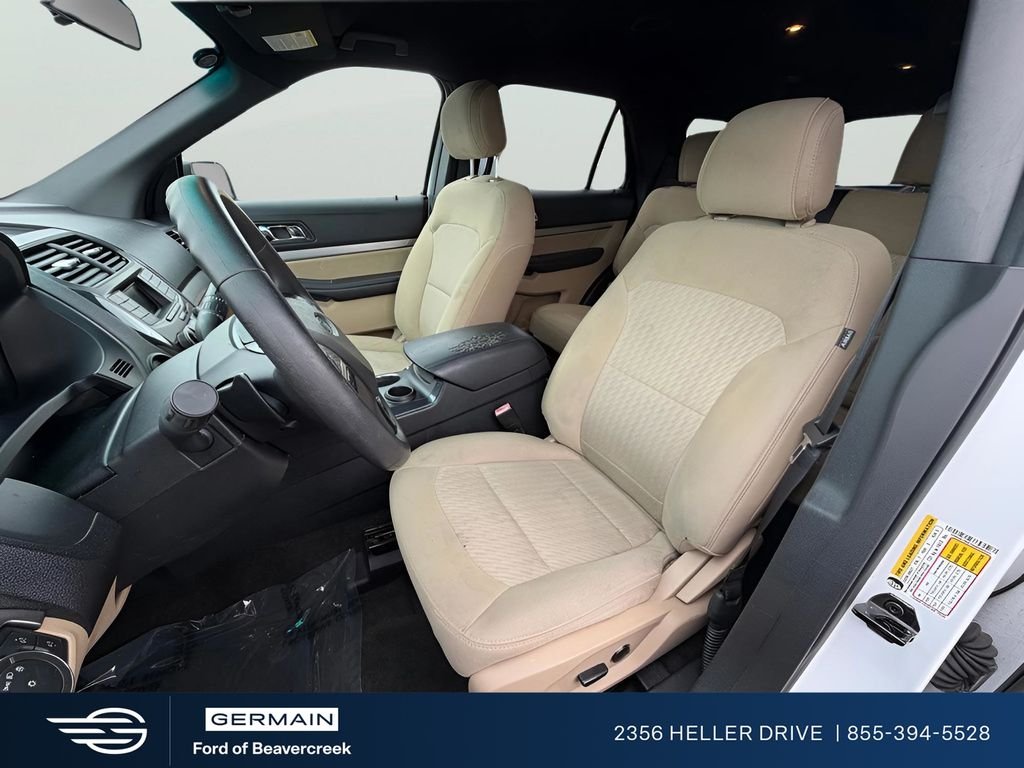 Used 2016 Oxford White Ford Base image 11