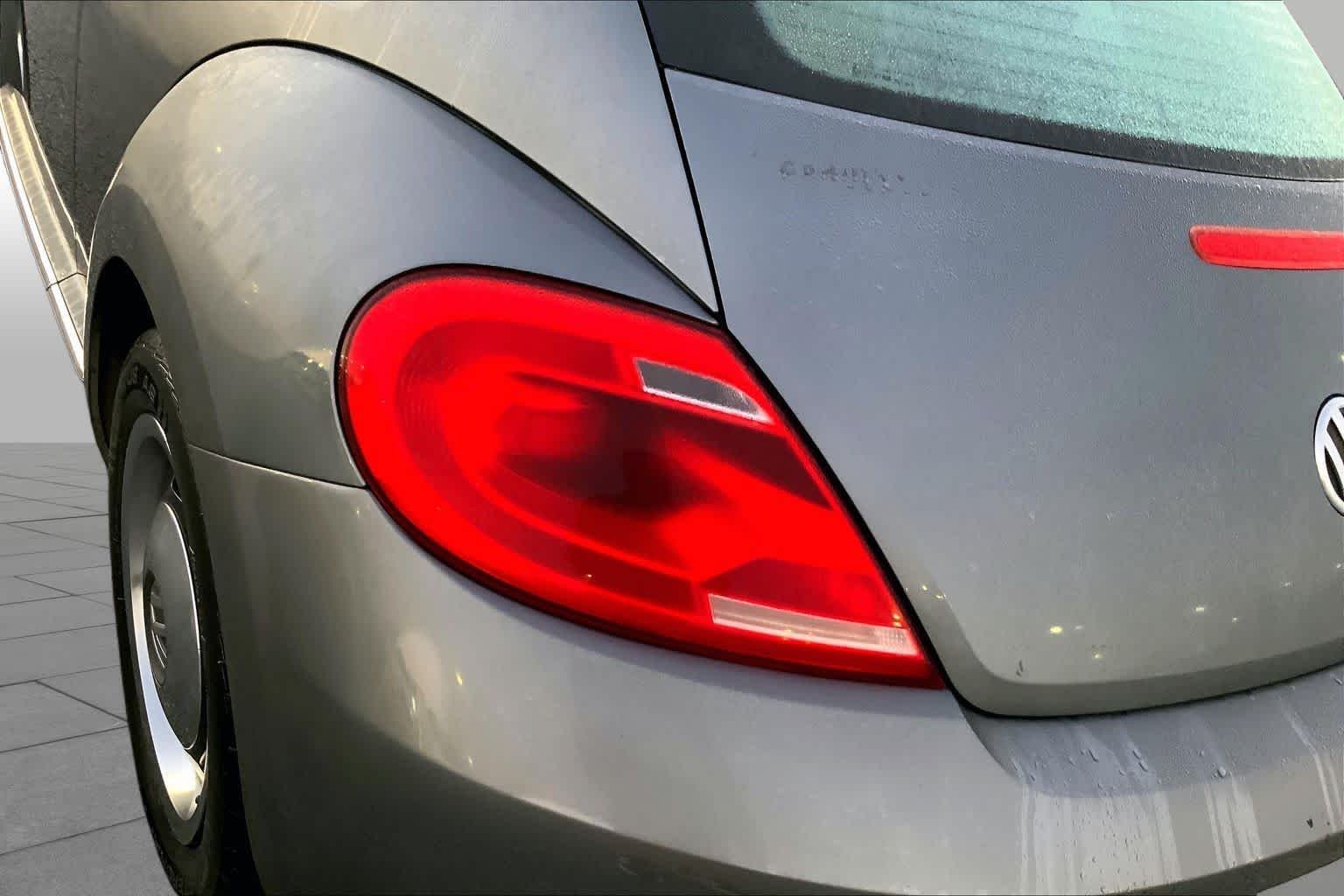 Used 2012 Platinum Gray Metallic Volkswagen 2.5L w/Sound/Nav PZEV image 24
