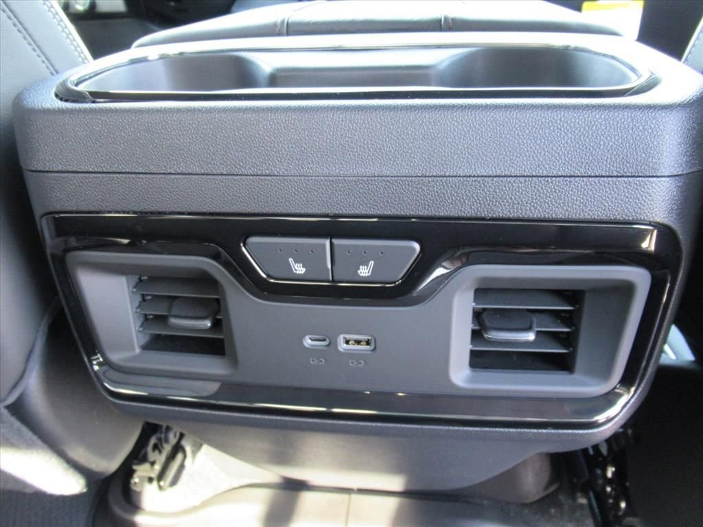 2026 GMC Sierra 1500 AT4X - Photo 14