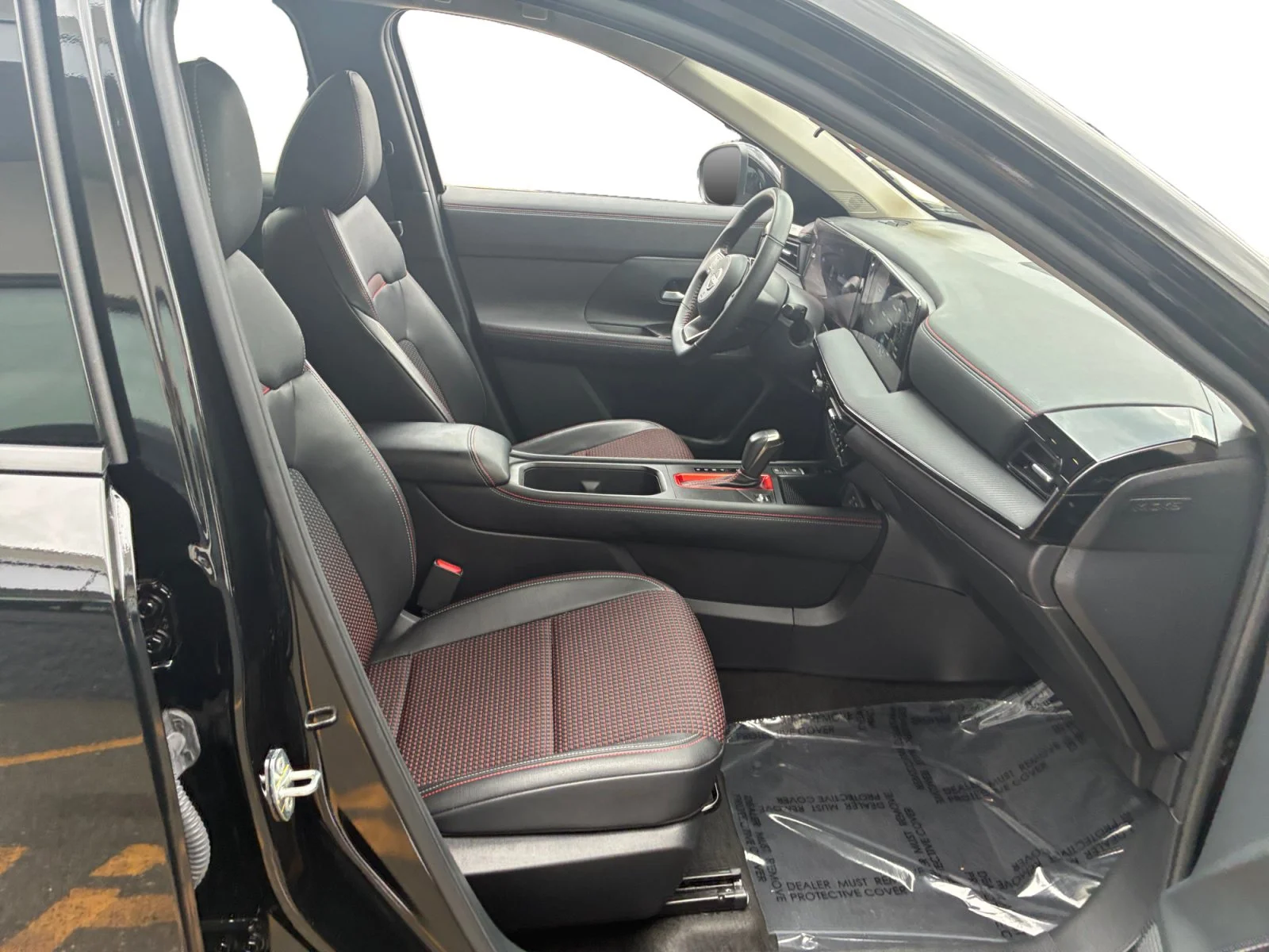 Certified Used 2025 Super Black Nissan SR image 31