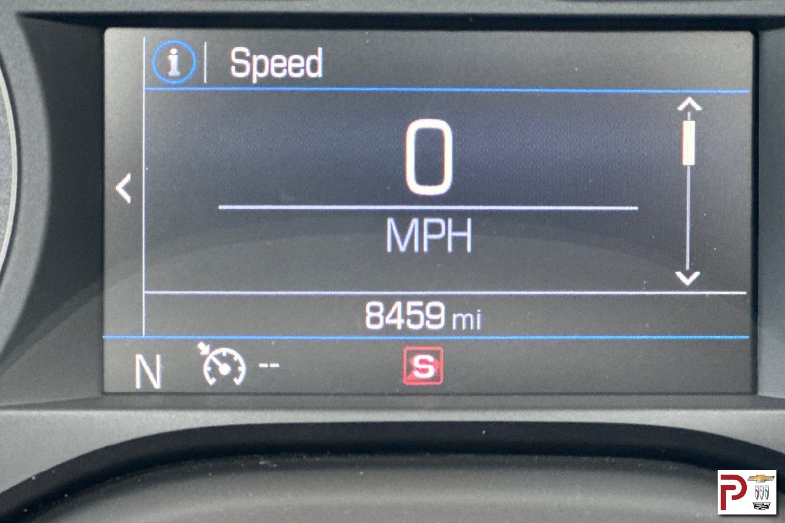 Used 2021 Gray Chevrolet 1LT image 29