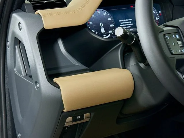New 2026 Borasco Grey Land Rover S image 10