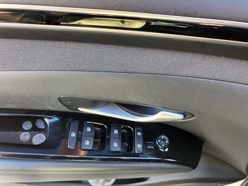 Used 2022 Gray Hyundai Limited image 9