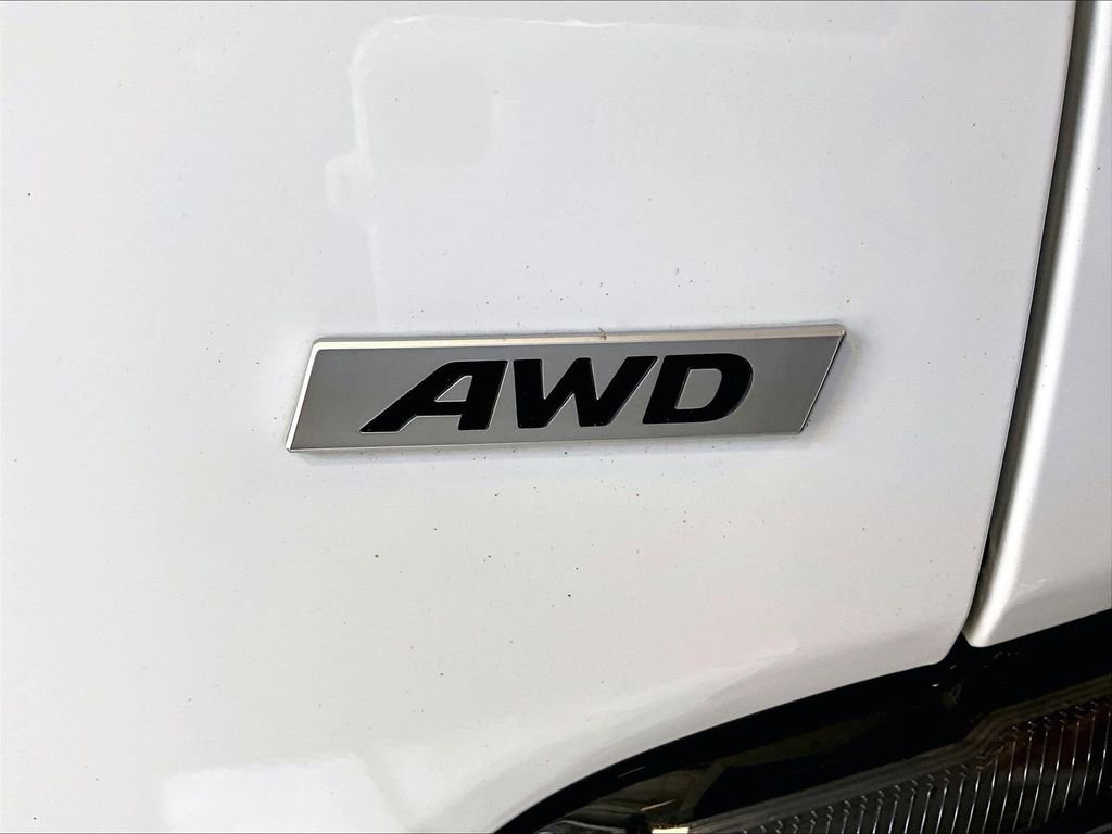 Used 2022 White Hyundai SEL image 30