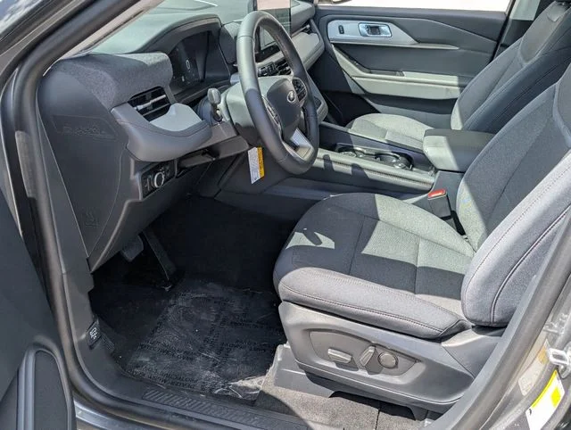 New 2026 Carbonized Gray Metallic Ford Active image 5