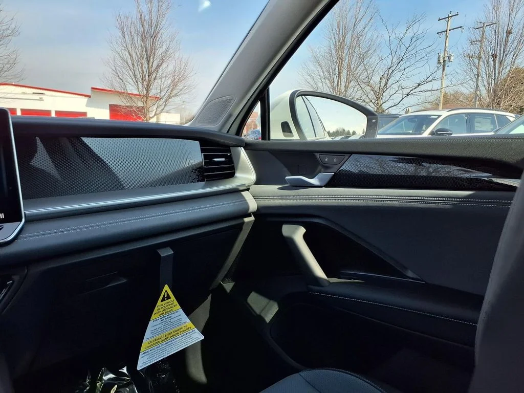 New 2026 Pure White Volkswagen 2.0T SE image 18