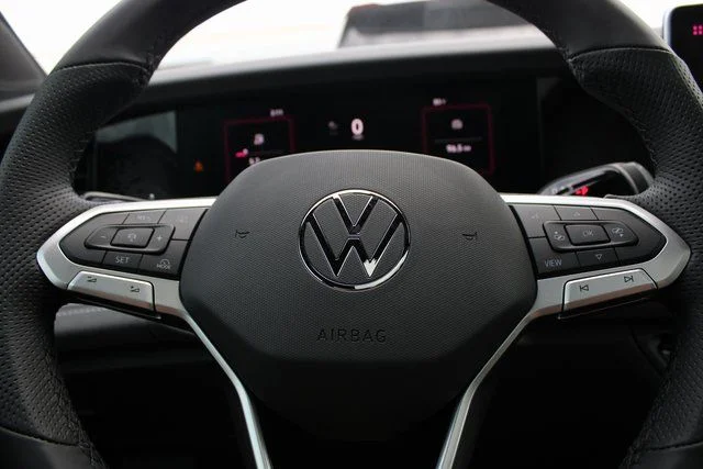 2025 Volkswagen Tiguan SE R-LINE BLACK - Photo 17