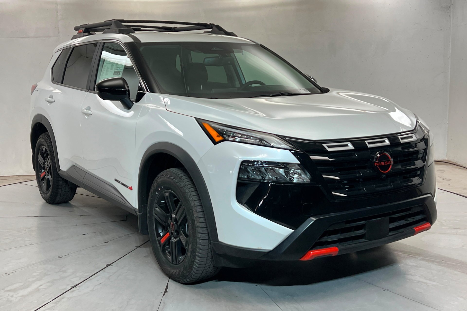 New 2026 Everest White Pearl TriCoat Nissan Rock Creek® image 8