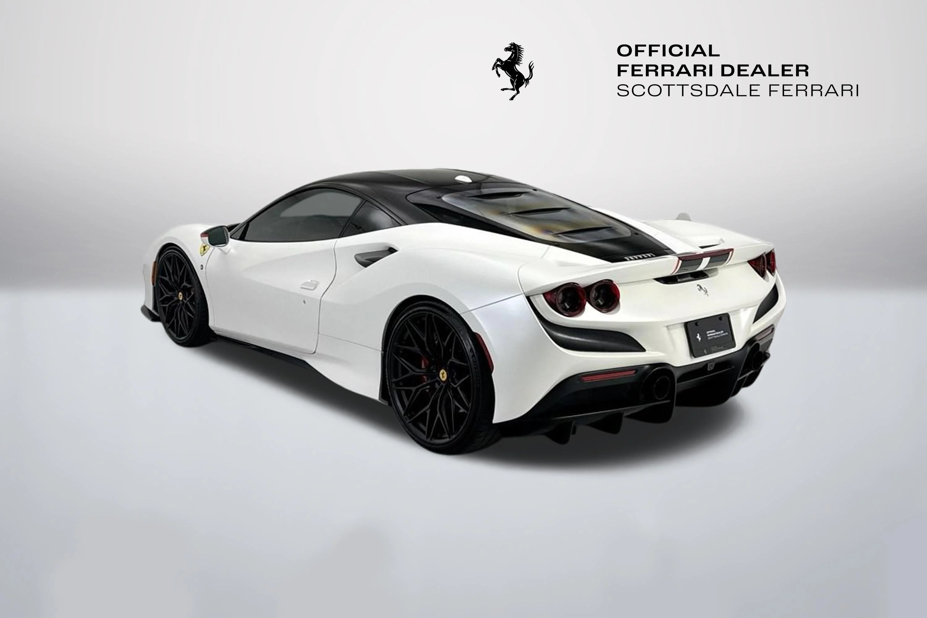 Used 2021 Bianco Avus Ferrari  image 7