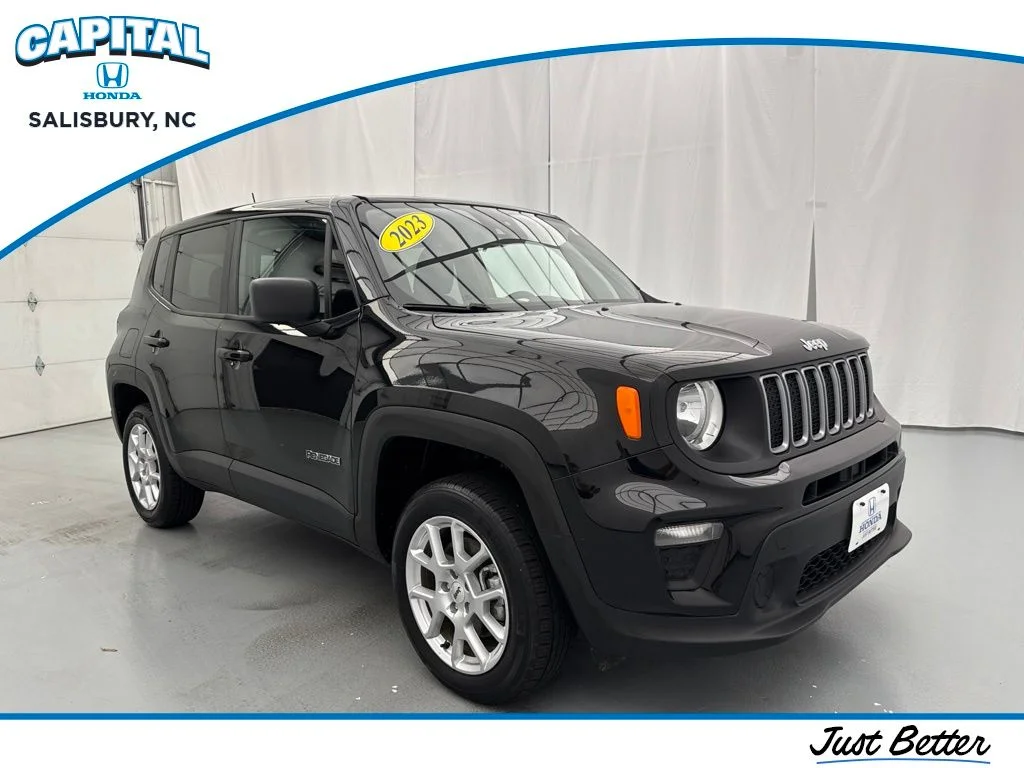 Used 2023 Black Jeep Latitude image 1