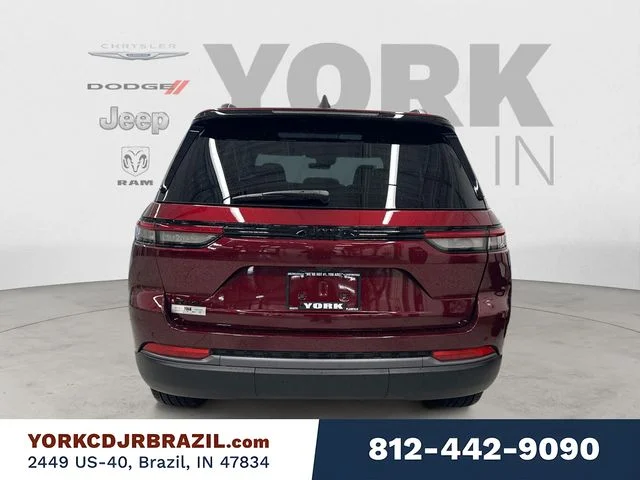 New 2026 Velvet Red Pearl-Coat Exterior Paint Jeep Limited image 4