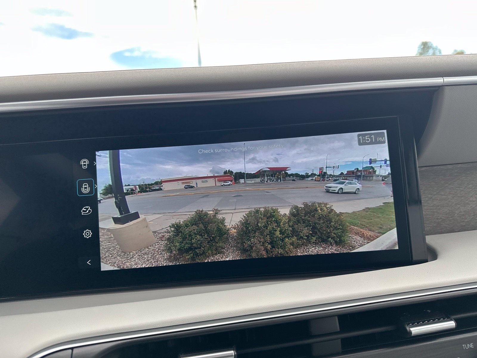 New 2027 Black Hyundai Limited AWD image 69
