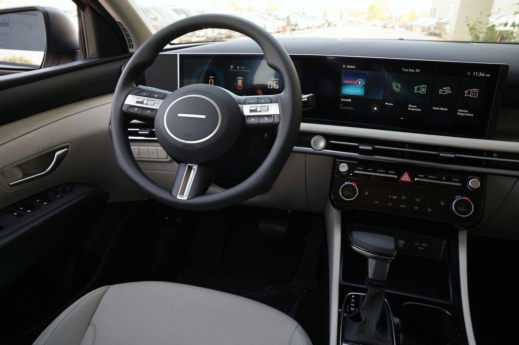 New 2026 Shimmering Silver Hyundai SEL image 12