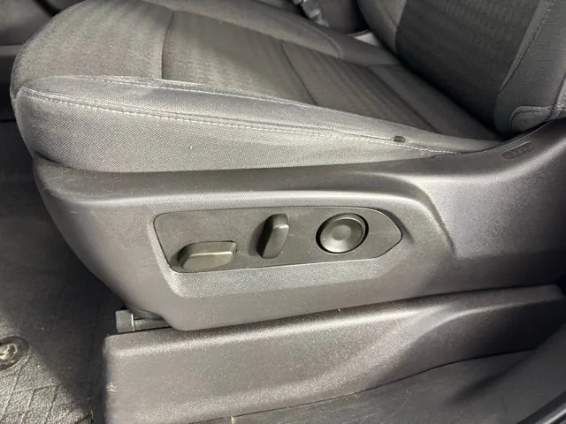 Used 2024 White Chevrolet LT image 19