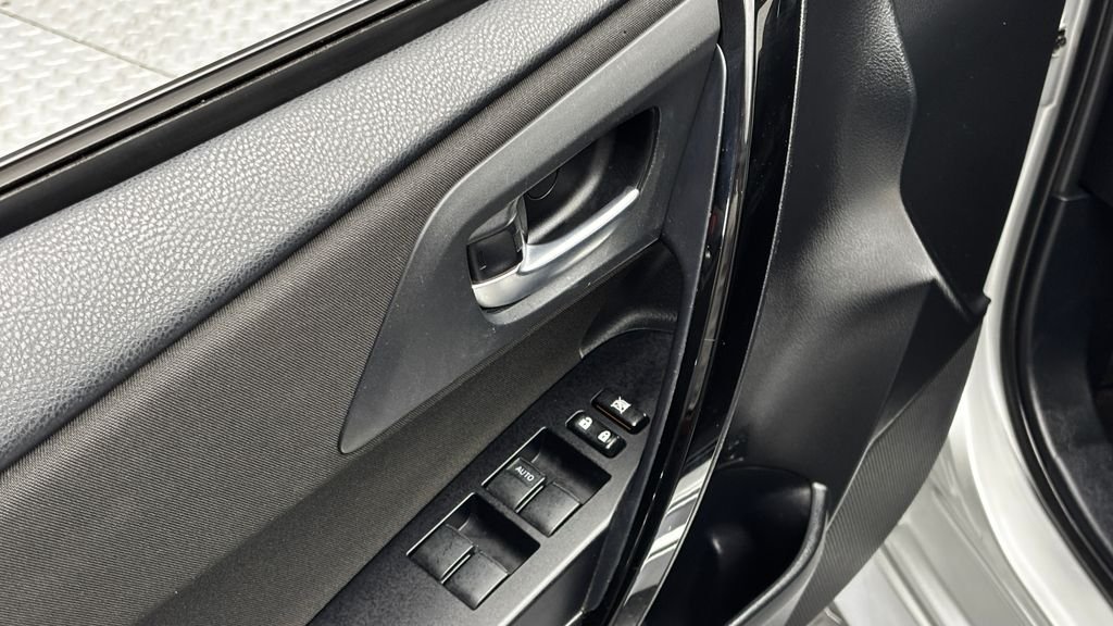 Used 2017 Silver Toyota Base image 12