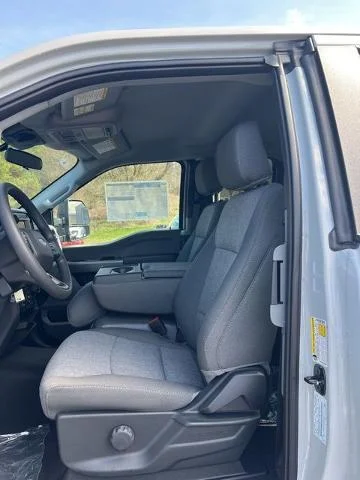 New 2026 Avalanche Ford F-350® XL image 116